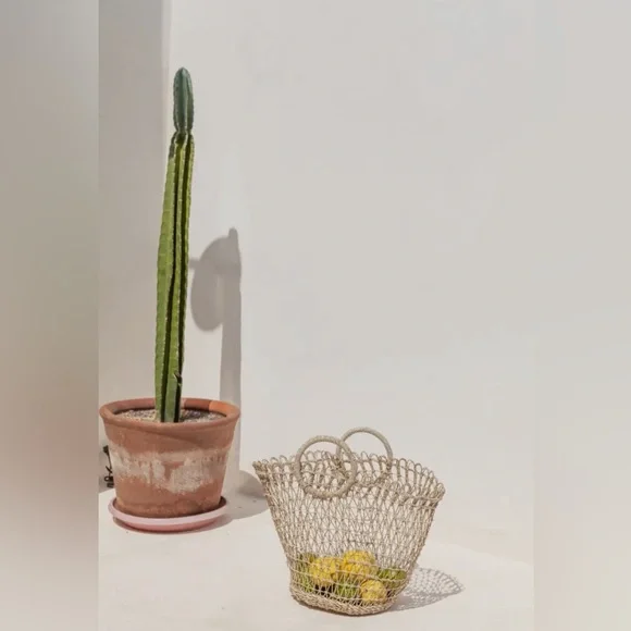 Franki Sea Grass Tote - NWT - Picture 3 of 8